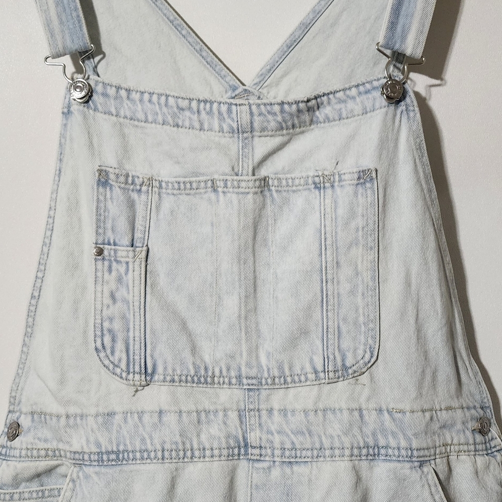 Nwt light blue denim short overalls - Picture 4 of 9
